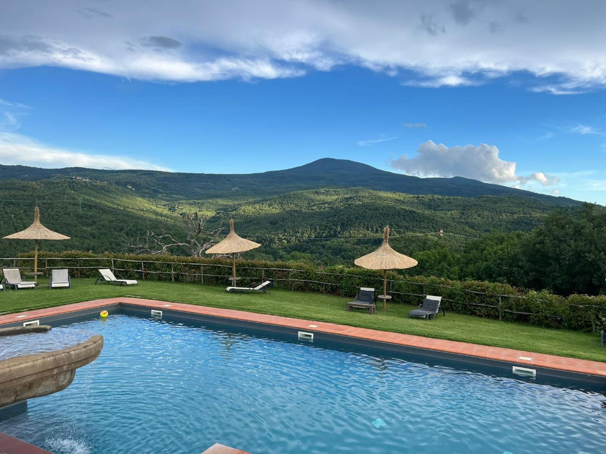 Terre Di Giorgio Agriturismo Villa La Palazzetta Castiglione dʼOrcia Exterior foto